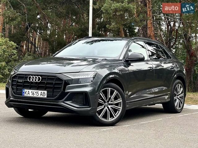 Серый Ауди Q8, объемом двигателя 3 л и пробегом 150 тыс. км за 60000 $, фото 1 на Automoto.ua