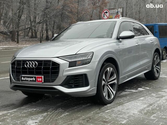 Серый Ауди Q8, объемом двигателя 3 л и пробегом 43 тыс. км за 56990 $, фото 1 на Automoto.ua