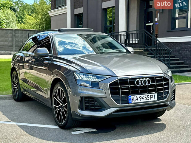 Сірий Ауді Q8, об'ємом двигуна 3 л та пробігом 140 тис. км за 54500 $, фото 1 на Automoto.ua