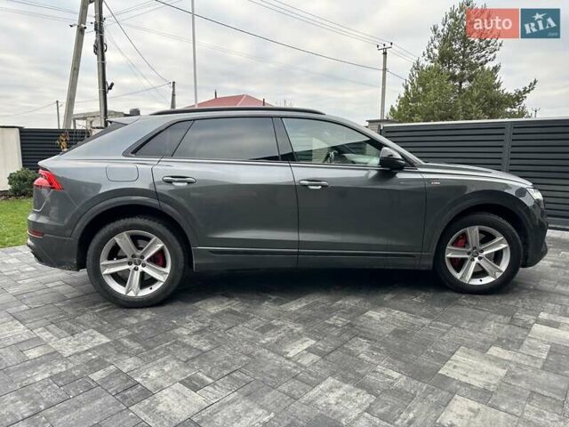 Сірий Ауді Q8, об'ємом двигуна 3 л та пробігом 132 тис. км за 52500 $, фото 1 на Automoto.ua