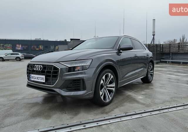 Сірий Ауді Q8, об'ємом двигуна 3 л та пробігом 59 тис. км за 64990 $, фото 1 на Automoto.ua