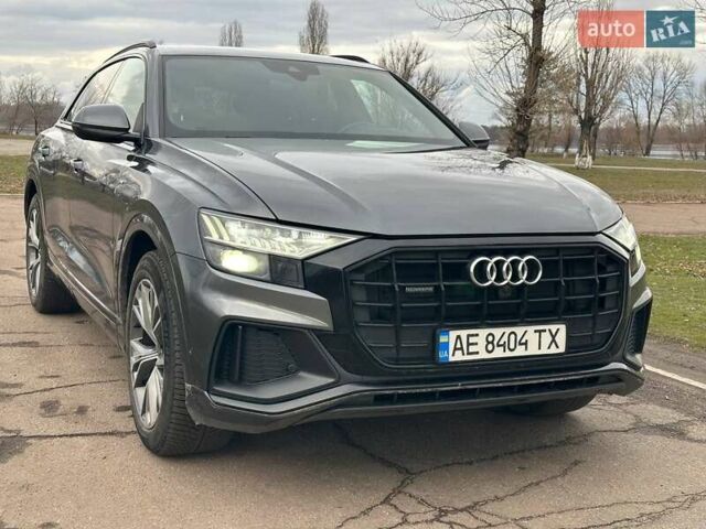 Серый Ауди Q8, объемом двигателя 2.97 л и пробегом 155 тыс. км за 61900 $, фото 1 на Automoto.ua