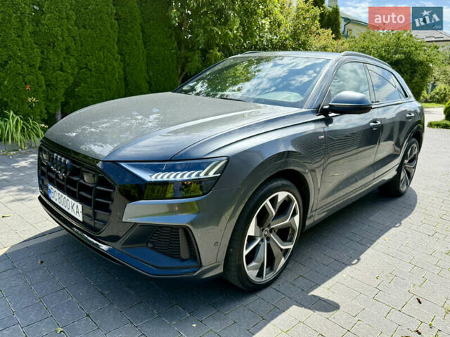 Серый Ауди Q8, объемом двигателя 2.97 л и пробегом 127 тыс. км за 70000 $, фото 1 на Automoto.ua