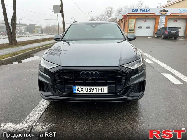 Серый Ауди Q8, объемом двигателя 3 л и пробегом 130 тыс. км за 68000 $, фото 1 на Automoto.ua