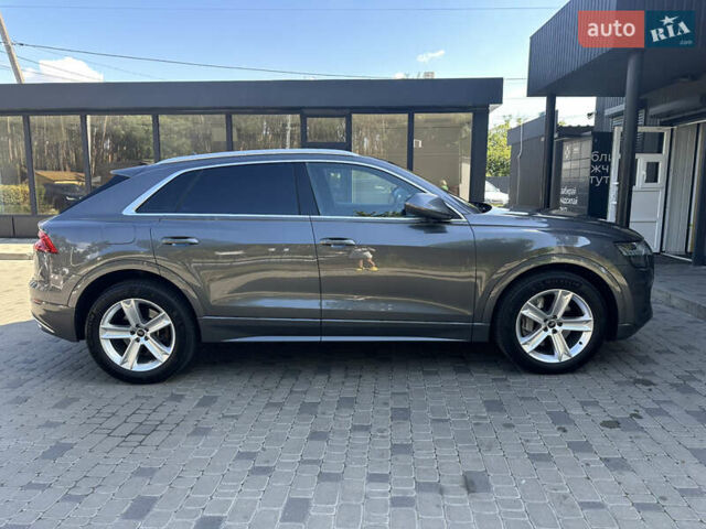 Сірий Ауді Q8, об'ємом двигуна 2.97 л та пробігом 95 тис. км за 70000 $, фото 1 на Automoto.ua