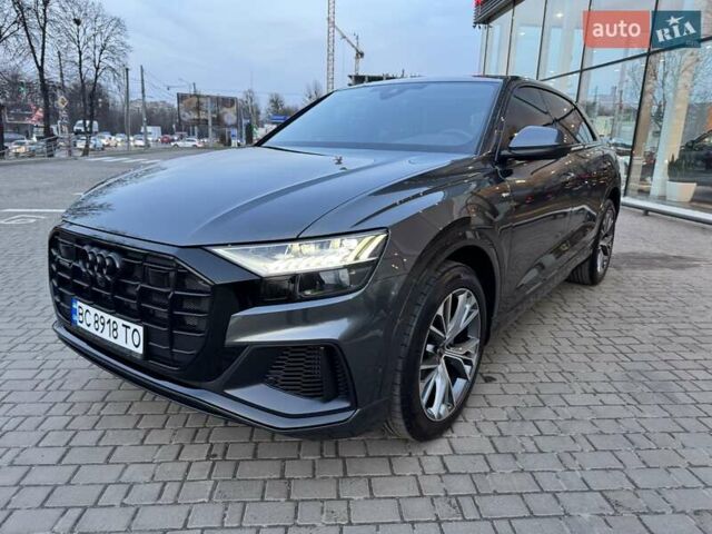 Серый Ауди Q8, объемом двигателя 3 л и пробегом 19 тыс. км за 76400 $, фото 1 на Automoto.ua