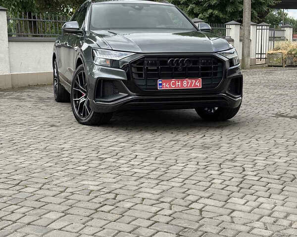 Серый Ауди Q8, объемом двигателя 3 л и пробегом 17 тыс. км за 69000 $, фото 1 на Automoto.ua
