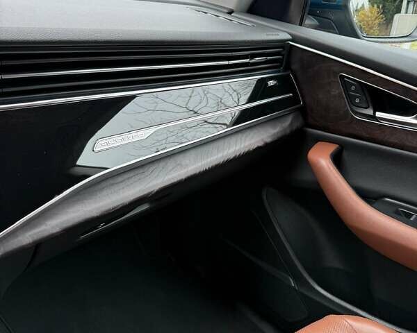 Синий Ауди Q8, объемом двигателя 2.97 л и пробегом 142 тыс. км за 55000 $, фото 1 на Automoto.ua