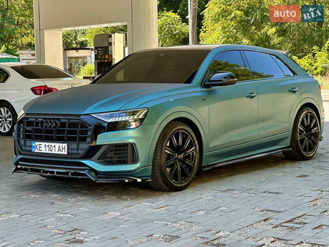 Зеленый Ауди Q8, объемом двигателя 3 л и пробегом 143 тыс. км за 48000 $, фото 1 на Automoto.ua