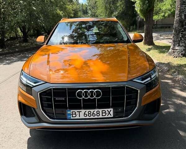 Помаранчевий Ауді Q8, об'ємом двигуна 3 л та пробігом 68 тис. км за 63000 $, фото 1 на Automoto.ua