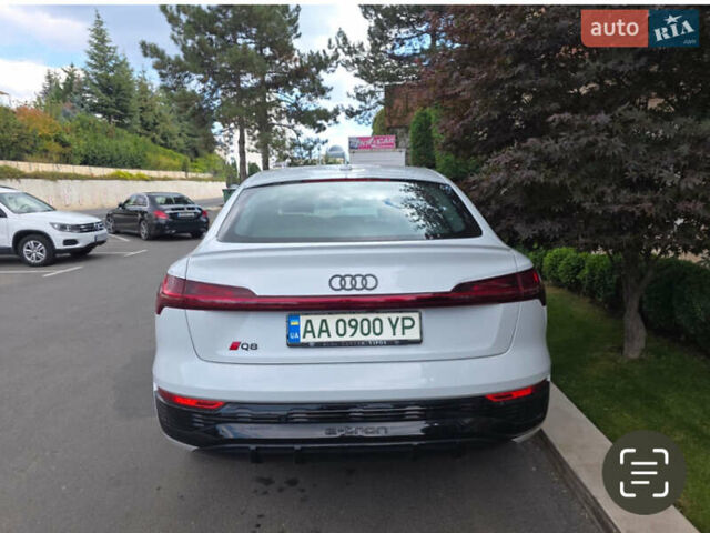 Білий Ауді Q8 e-tron, об'ємом двигуна 0 л та пробігом 36 тис. км за 64900 $, фото 1 на Automoto.ua