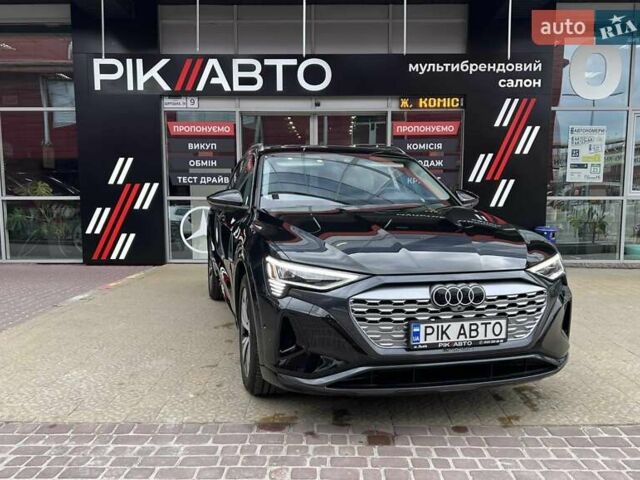 Чорний Ауді Q8 e-tron, об'ємом двигуна 0 л та пробігом 1 тис. км за 69900 $, фото 1 на Automoto.ua