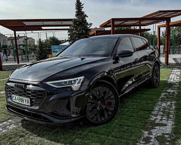 Черный Ауди Q8 e-tron, объемом двигателя 0 л и пробегом 66 тыс. км за 65000 $, фото 1 на Automoto.ua