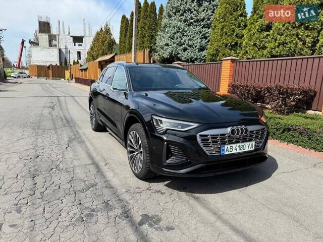 Черный Ауди Q8 e-tron, объемом двигателя 0 л и пробегом 48 тыс. км за 67500 $, фото 1 на Automoto.ua
