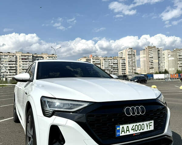 Ауди Q8 e-tron, объемом двигателя 0 л и пробегом 17 тыс. км за 57000 $, фото 1 на Automoto.ua