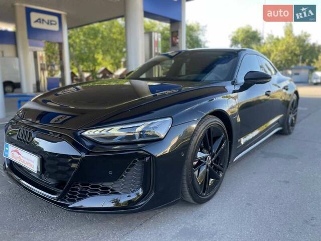 Черный Ауди RS e-tron GT, объемом двигателя 0 л и пробегом 40 тыс. км за 84999 $, фото 1 на Automoto.ua