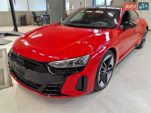 Красный Ауди RS e-tron GT, объемом двигателя 0 л и пробегом 45 тыс. км за 66500 $, фото 1 на Automoto.ua