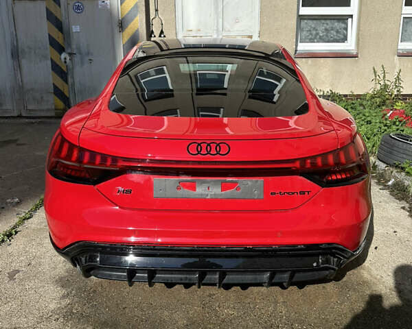 Ауди RS e-tron GT, объемом двигателя 0 л и пробегом 10 тыс. км за 24999 $, фото 1 на Automoto.ua