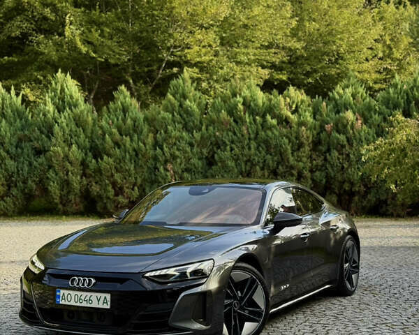Сірий Ауді RS e-tron GT, об'ємом двигуна 0 л та пробігом 31 тис. км за 80000 $, фото 1 на Automoto.ua