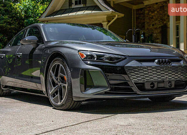 Сірий Ауді RS e-tron GT, об'ємом двигуна 0 л та пробігом 8 тис. км за 90000 $, фото 1 на Automoto.ua