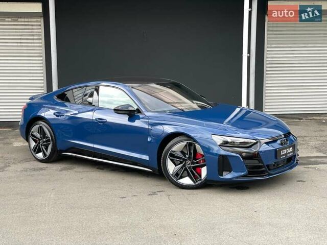 Синий Ауди RS e-tron GT, объемом двигателя 0 л и пробегом 7 тыс. км за 92900 $, фото 1 на Automoto.ua