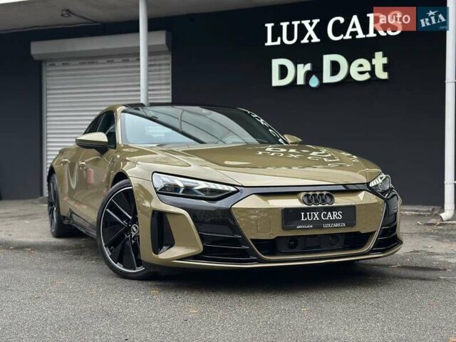 Зеленый Ауди RS e-tron GT, объемом двигателя 0 л и пробегом 27 тыс. км за 71900 $, фото 1 на Automoto.ua