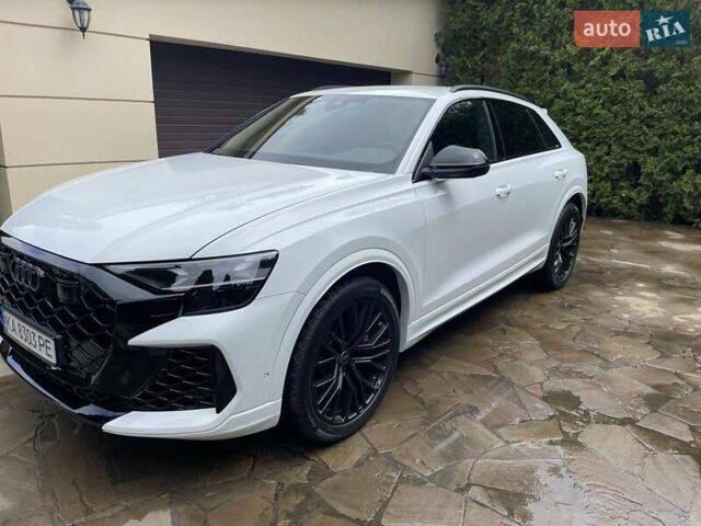 Белый Ауди RS Q8, объемом двигателя 4 л и пробегом 8 тыс. км за 153000 $, фото 1 на Automoto.ua