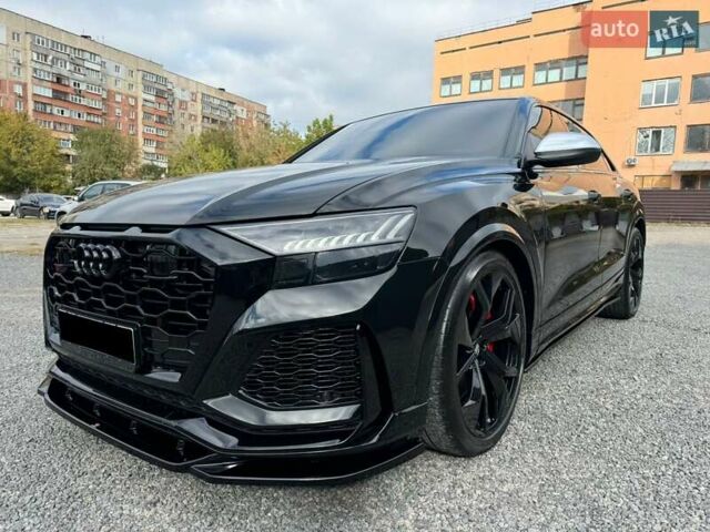 Чорний Ауді RS Q8, об'ємом двигуна 4 л та пробігом 83 тис. км за 97999 $, фото 1 на Automoto.ua