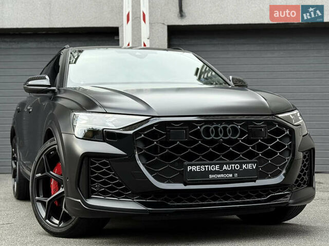 Чорний Ауді RS Q8, об'ємом двигуна 4 л та пробігом 12 тис. км за 170000 $, фото 1 на Automoto.ua
