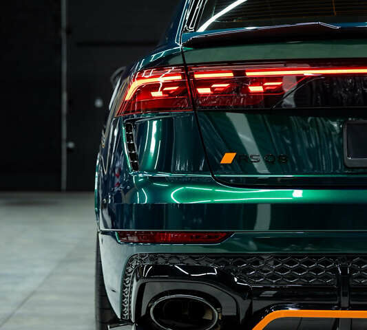 Черный Ауди RS Q8, объемом двигателя 4 л и пробегом 19 тыс. км за 200000 $, фото 1 на Automoto.ua