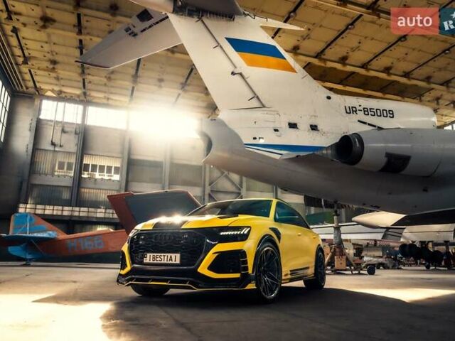 Жовтий Ауді RS Q8, об'ємом двигуна 4 л та пробігом 50 тис. км за 254000 $, фото 1 на Automoto.ua