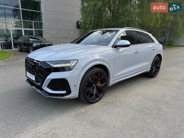 Серый Ауди RS Q8, объемом двигателя 4 л и пробегом 43 тыс. км за 104500 $, фото 1 на Automoto.ua