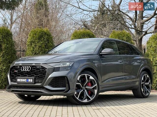Серый Ауди RS Q8, объемом двигателя 4 л и пробегом 86 тыс. км за 89999 $, фото 1 на Automoto.ua