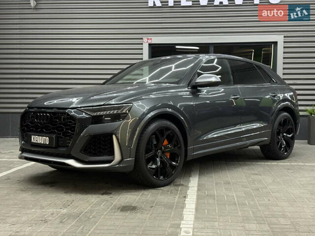 Серый Ауди RS Q8, объемом двигателя 4 л и пробегом 63 тыс. км за 92000 $, фото 1 на Automoto.ua