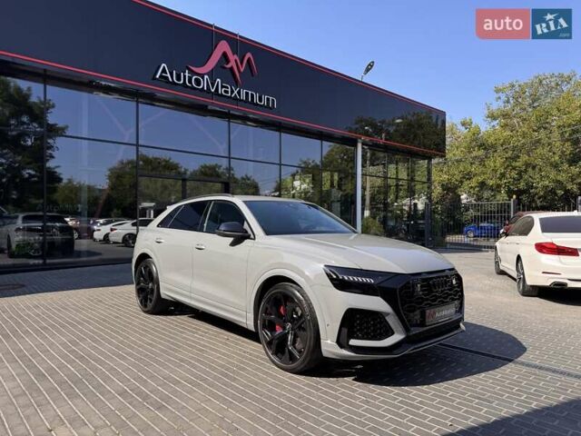 Сірий Ауді RS Q8, об'ємом двигуна 4 л та пробігом 27 тис. км за 126900 $, фото 1 на Automoto.ua