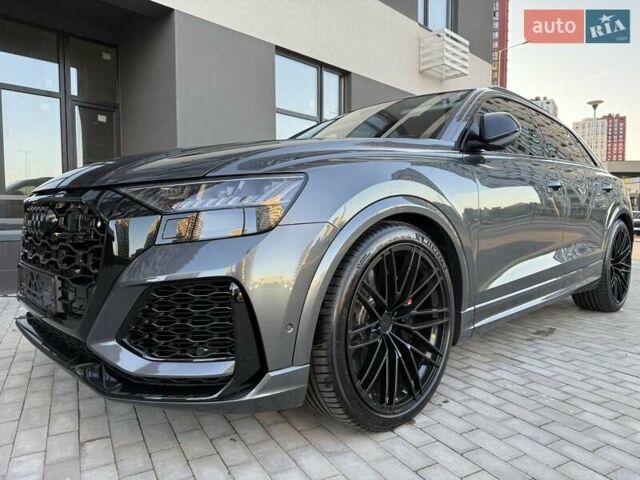 Серый Ауди RS Q8, объемом двигателя 4 л и пробегом 6 тыс. км за 139333 $, фото 1 на Automoto.ua