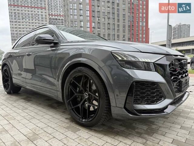 Серый Ауди RS Q8, объемом двигателя 4 л и пробегом 6 тыс. км за 139933 $, фото 1 на Automoto.ua