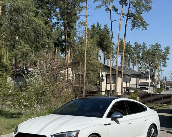 Белый Ауди S5 Sportback, объемом двигателя 3 л и пробегом 81 тыс. км за 41999 $, фото 1 на Automoto.ua