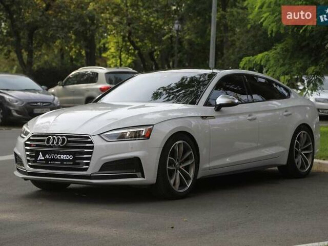 Белый Ауди S5 Sportback, объемом двигателя 3 л и пробегом 120 тыс. км за 34000 $, фото 1 на Automoto.ua
