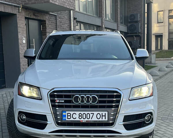 Білий Ауді SQ5, об'ємом двигуна 3 л та пробігом 175 тис. км за 20500 $, фото 1 на Automoto.ua