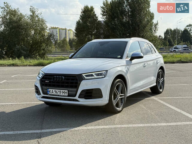 Белый Ауди SQ5, объемом двигателя 3 л и пробегом 144 тыс. км за 34900 $, фото 1 на Automoto.ua
