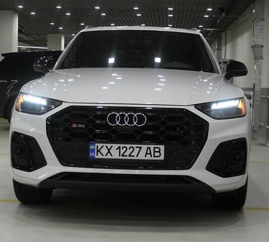 Белый Ауди SQ5, объемом двигателя 3 л и пробегом 73 тыс. км за 49500 $, фото 1 на Automoto.ua