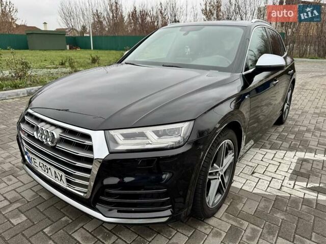 Черный Ауди SQ5, объемом двигателя 3 л и пробегом 127 тыс. км за 33300 $, фото 1 на Automoto.ua