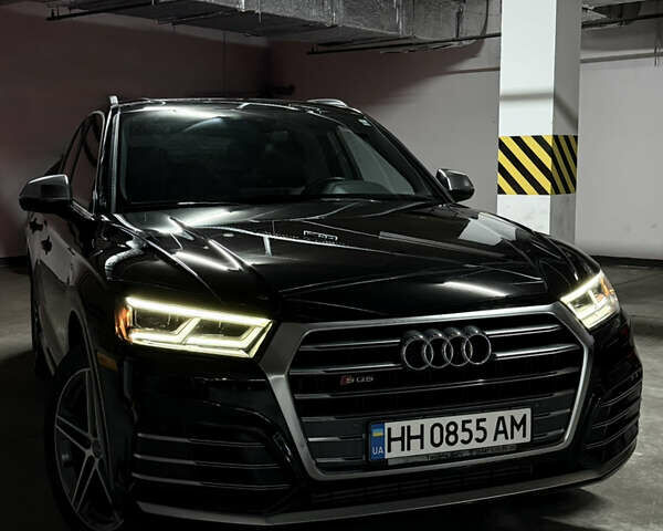 Чорний Ауді SQ5, об'ємом двигуна 3 л та пробігом 81 тис. км за 32000 $, фото 1 на Automoto.ua