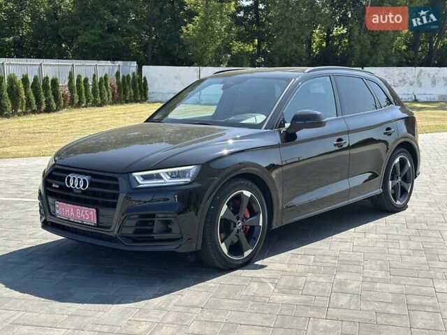 Черный Ауди SQ5, объемом двигателя 3 л и пробегом 256 тыс. км за 25999 $, фото 1 на Automoto.ua