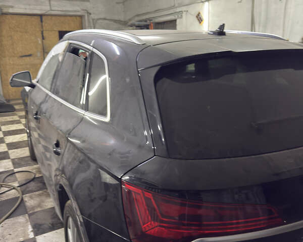 Чорний Ауді SQ5, об'ємом двигуна 2.97 л та пробігом 35 тис. км за 25000 $, фото 1 на Automoto.ua