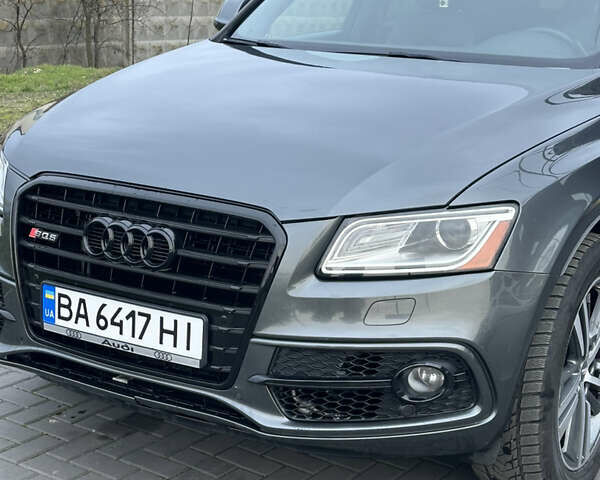 Серый Ауди SQ5, объемом двигателя 3 л и пробегом 198 тыс. км за 20500 $, фото 1 на Automoto.ua