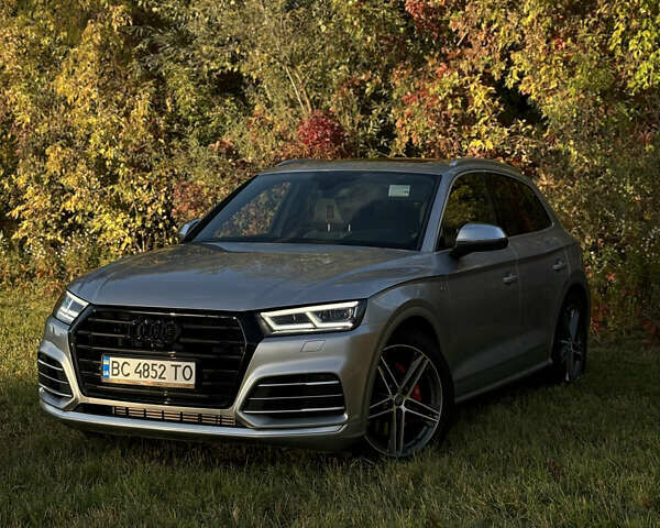 Серый Ауди SQ5, объемом двигателя 3 л и пробегом 97 тыс. км за 32000 $, фото 1 на Automoto.ua