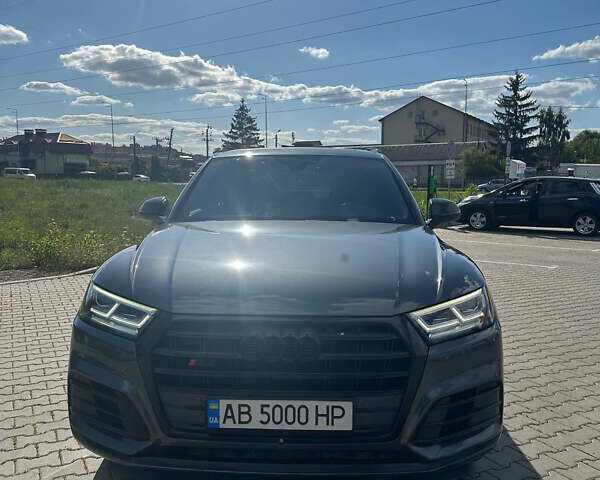 Серый Ауди SQ5, объемом двигателя 3 л и пробегом 160 тыс. км за 29000 $, фото 1 на Automoto.ua