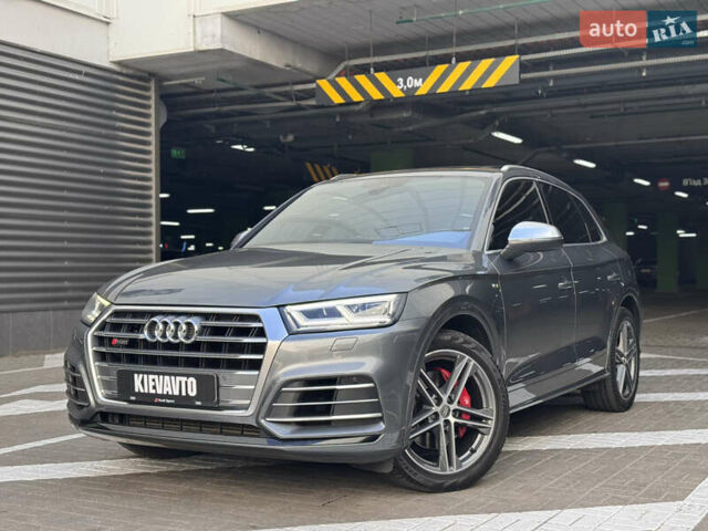 Серый Ауди SQ5, объемом двигателя 3 л и пробегом 108 тыс. км за 32500 $, фото 1 на Automoto.ua